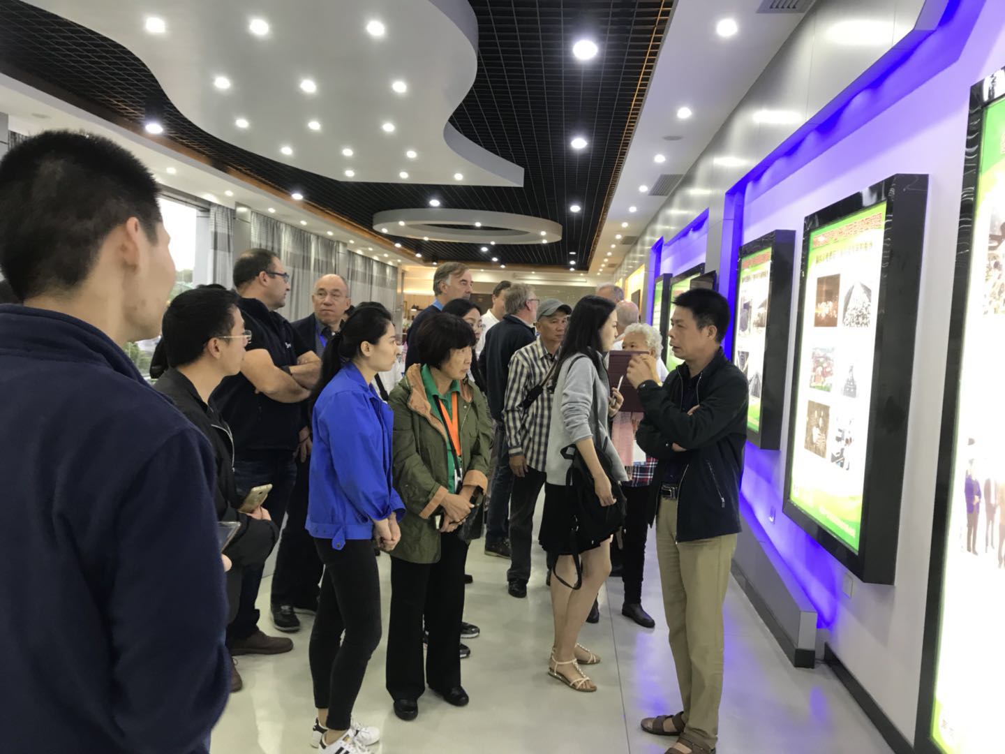 凯发一触即发